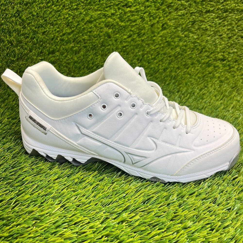 Mizuno 9-Spike Ambition 2 Mens Size 8 White Running‎ Outdoor Baseball Cleats
